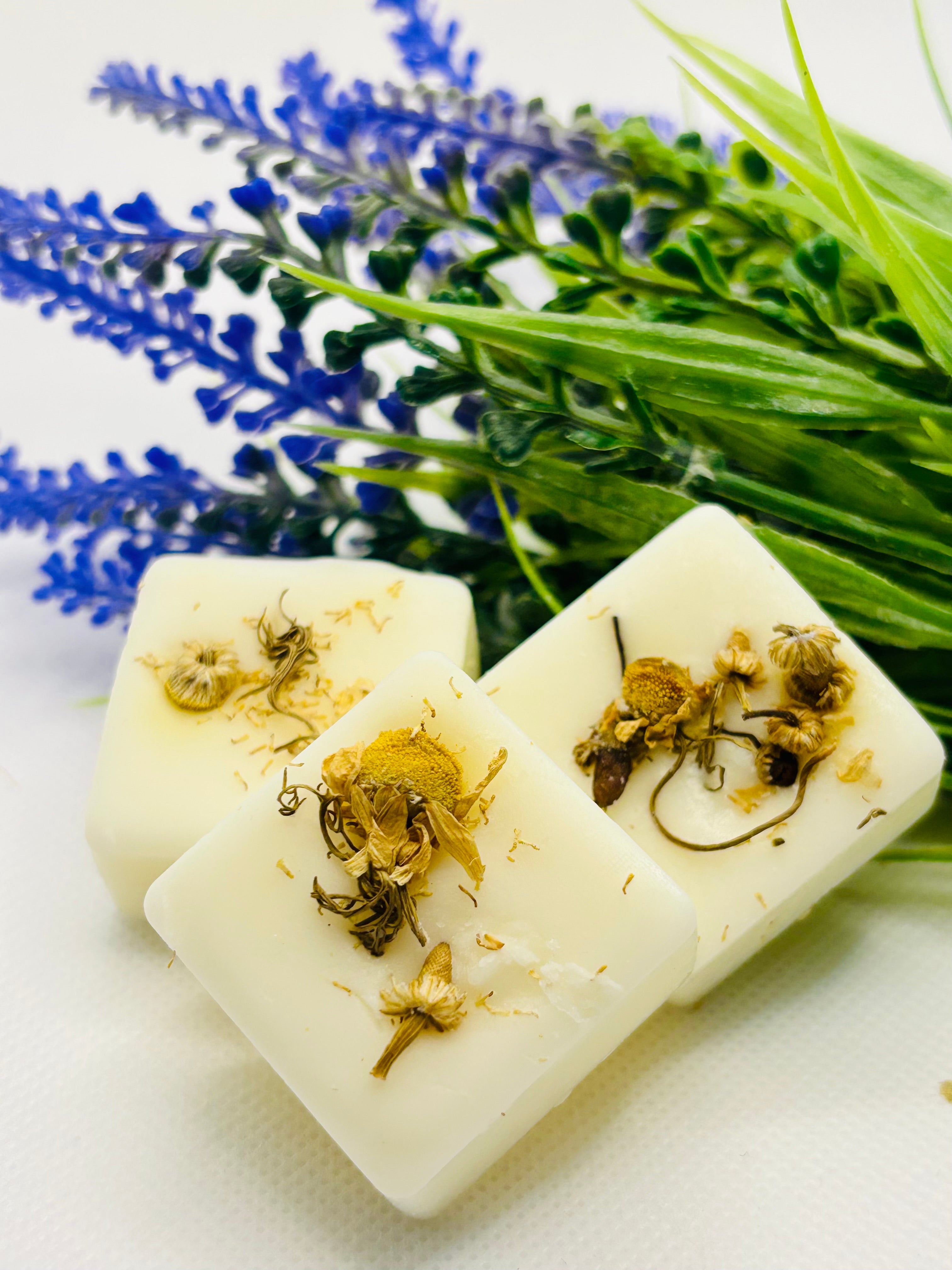 Meadow Lily & Musk - Botanical Soy Wax Melts
