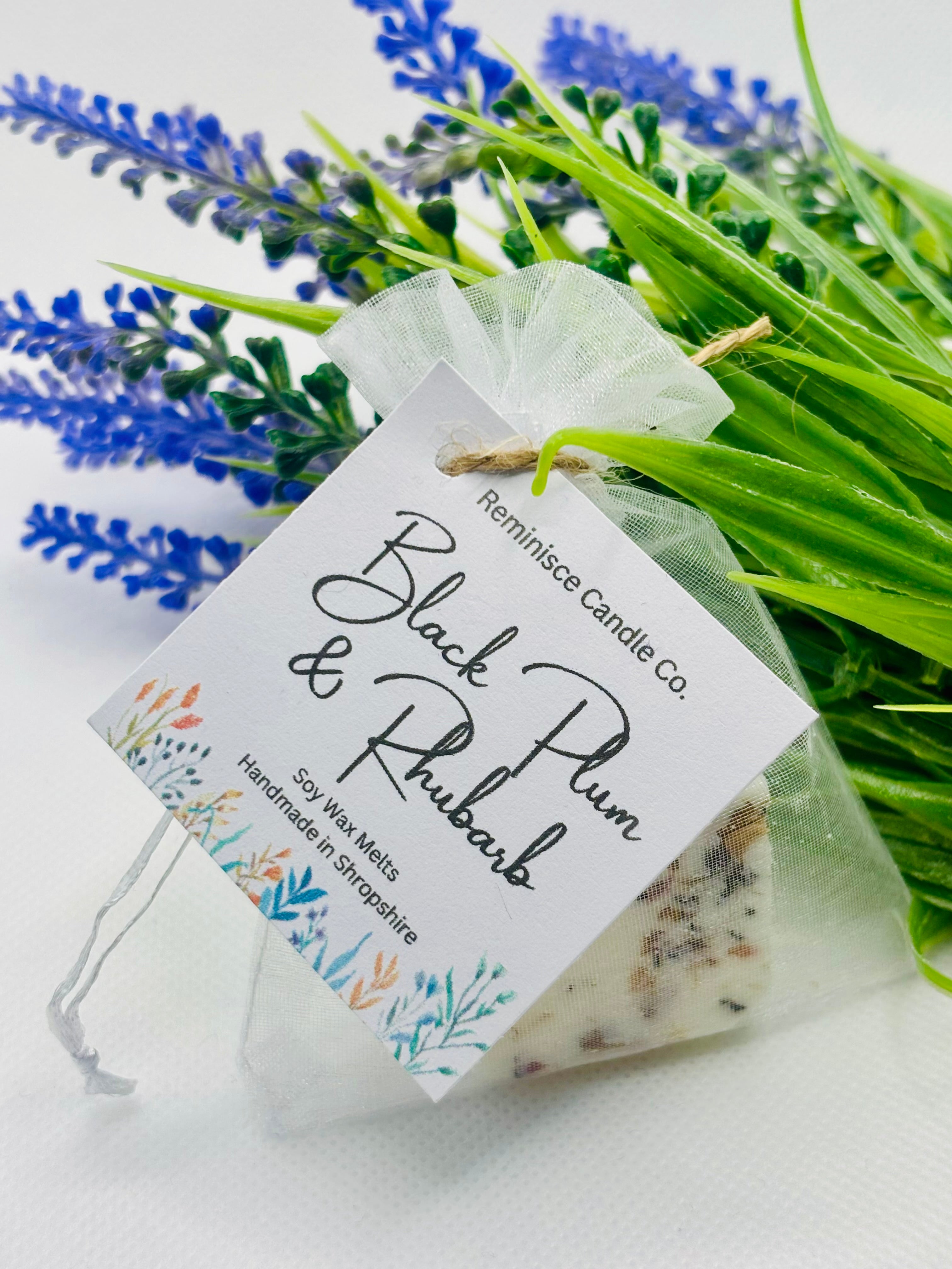 Black Plum & Rhubarb - Single Wax Melt