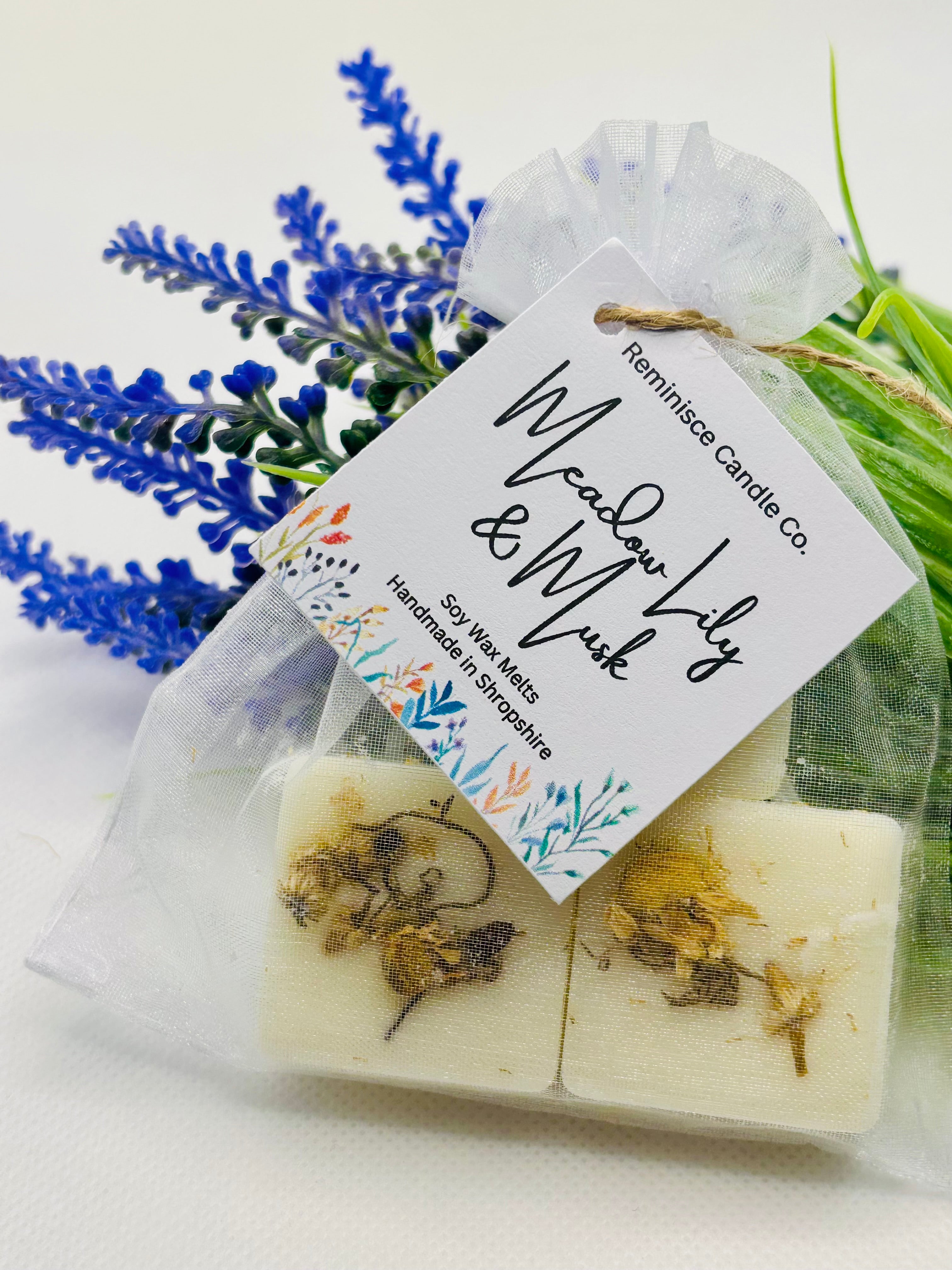 Meadow Lily & Musk - Botanical Soy Wax Melts
